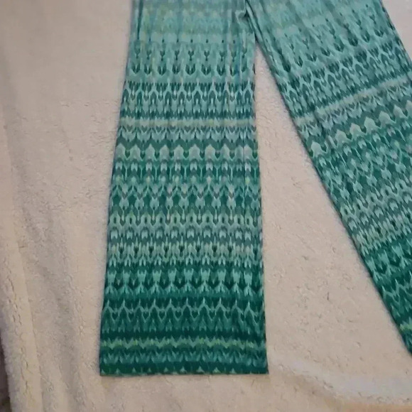 Ruby Rd. Pants - Picture 2 of 8